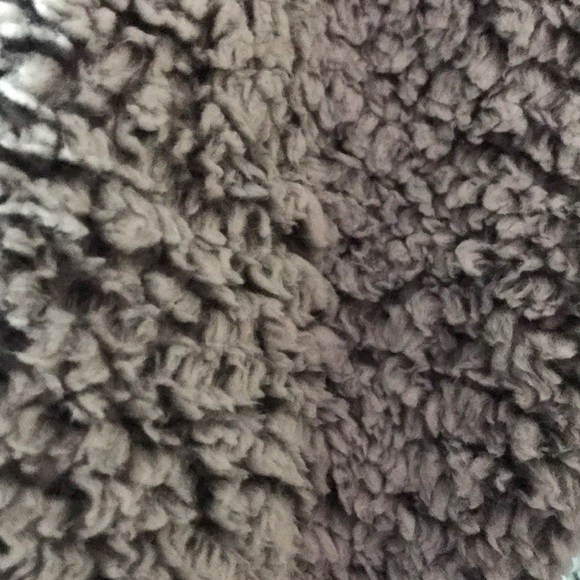 New Sherpa sweatshirt - Picture 6 of 6